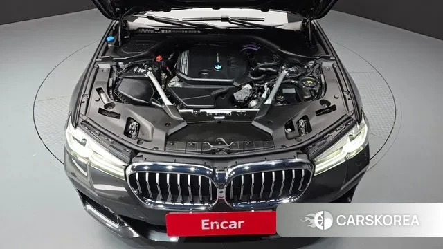 BMW 5 Series (G30) id 3394412 из Кореи 16