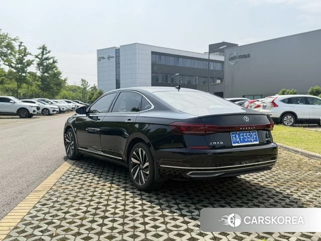 Volkswagen Passat 2022 Черный из Китая, фото 6
