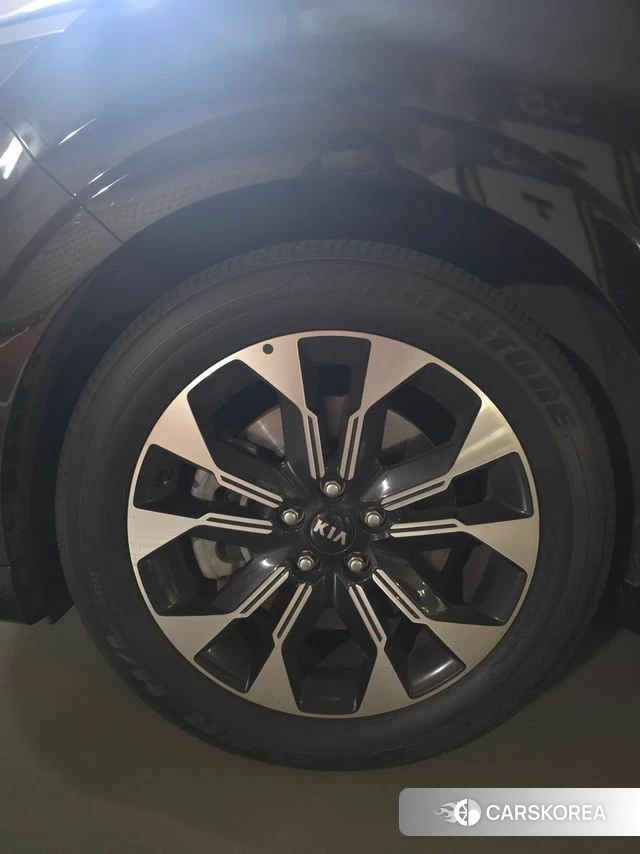 Kia Carnival 4th generation id 4324375 из Кореи 10