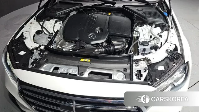 Mercedes-Benz E-Class W214 id 3734132 из Кореи 16