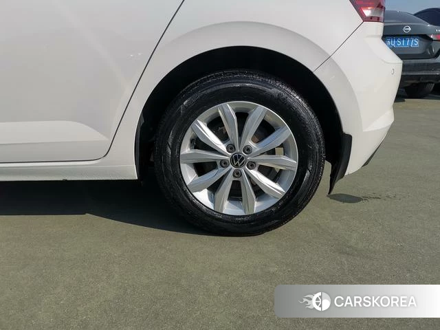 Volkswagen Polo id 4336126 из Китая 16