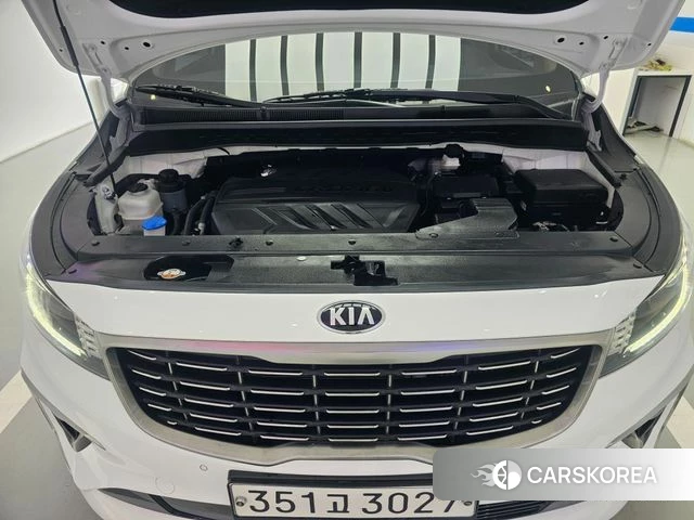 Kia The New Carnival id 4477005 из Кореи 16