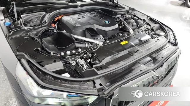 BMW 5 Series (G60) id 2958739 из Кореи 16