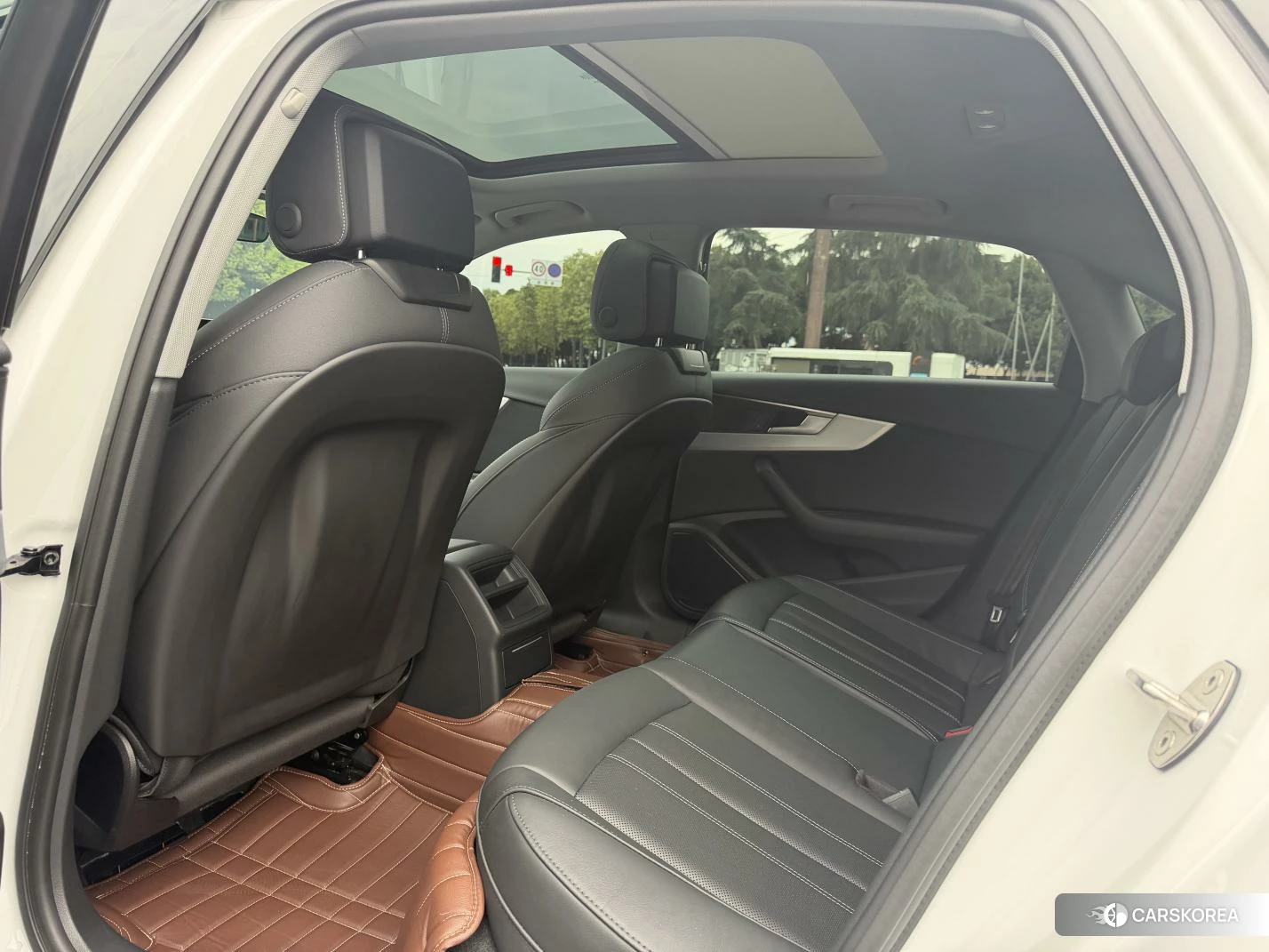 Audi A4L 2021 Белый из Китая, фото 6
