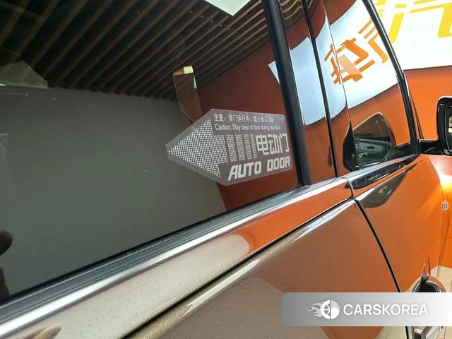 Buick GL8 id 3863654 из Китая 24