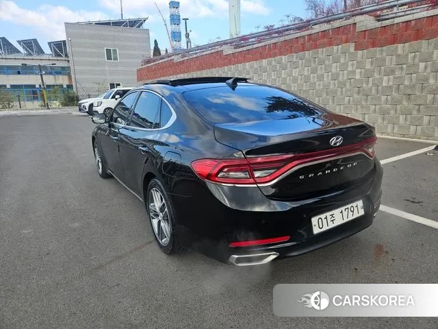 Hyundai Grandeur IG id 3789682 из Кореи 16