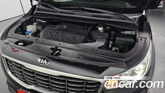 Kia The New Carnival id 2703320 из Кореи 16