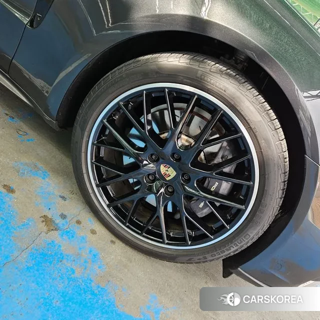 Porsche Panamera (971) id 3509679 из Кореи 16