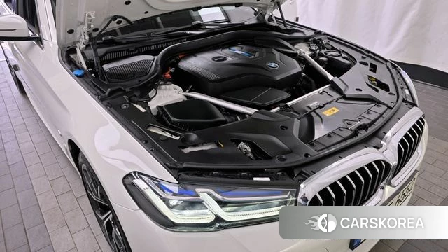 BMW 5 Series (G30) id 3812986 из Кореи 16