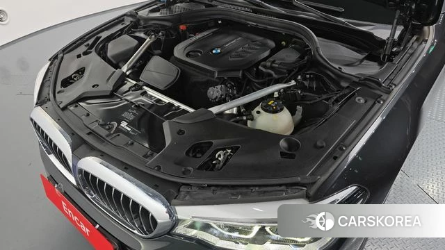 BMW 5 Series (G30) id 4595564 из Кореи 30