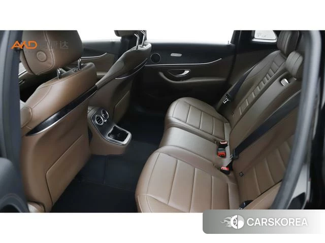 Mercedes-Benz E-class PHEV 2022 Черный из Китая, фото 6
