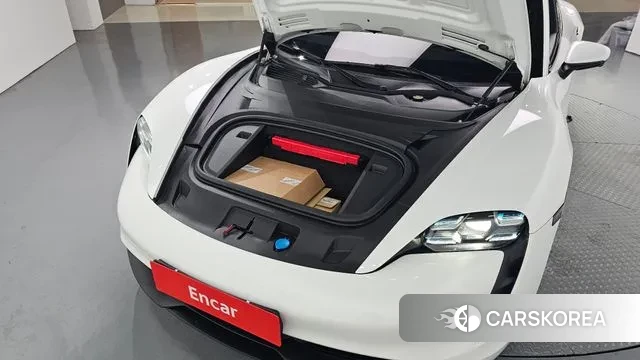 Porsche Taycan id 3621334 из Кореи 16