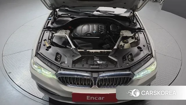 BMW 5 Series (G30) id 3761207 из Кореи 16