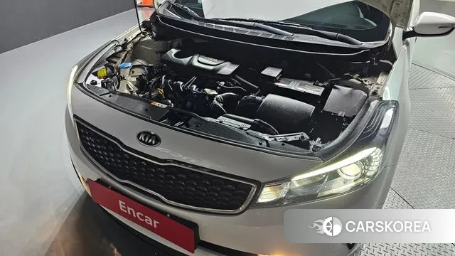 Kia The New K3 id 3397093 из Кореи 16