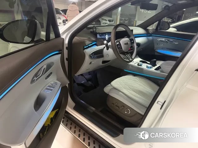 Genesis GV70 id 3739096 из Кореи 7