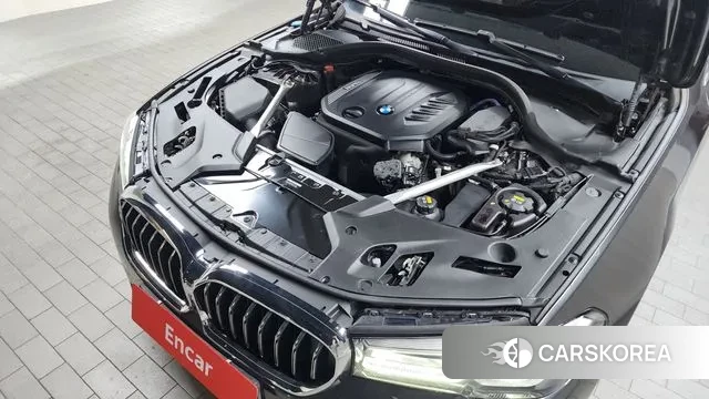 BMW 5 Series (G30) id 3058938 из Кореи 16