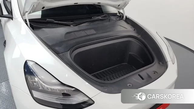 Tesla Model Y id 3379190 из Кореи 16