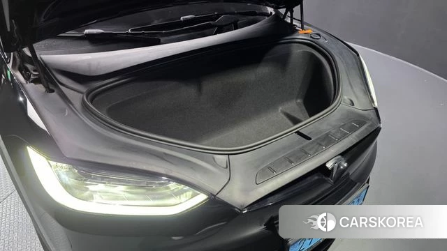 Tesla Model X id 4584982 из Кореи 16