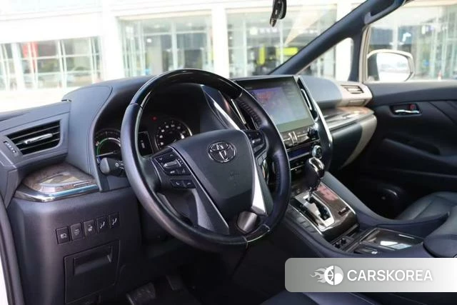 Toyota Elfa 2022 Белый из Китая, фото 6