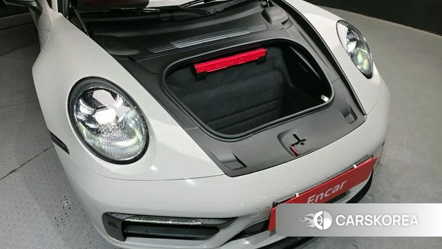 Porsche 911(992) id 3909882 из Кореи 16