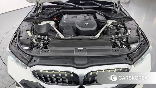 BMW 5 Series (G60) id 3512357 из Кореи 16