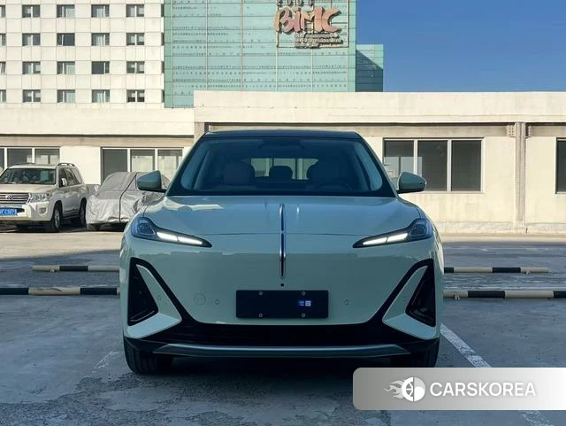 Red flag Tiangong 06 2026 Серебристо-серый из Китая, фото 6