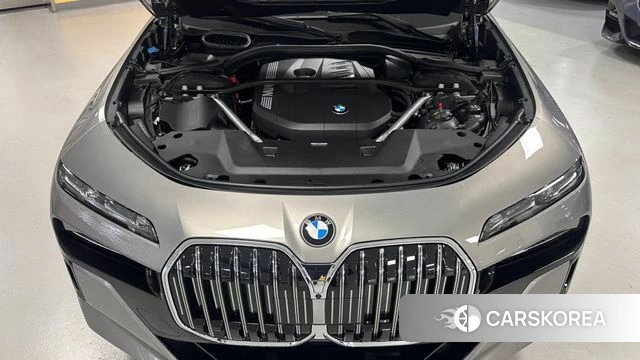 BMW 7 Series (G70) id 4201363 из Кореи 16