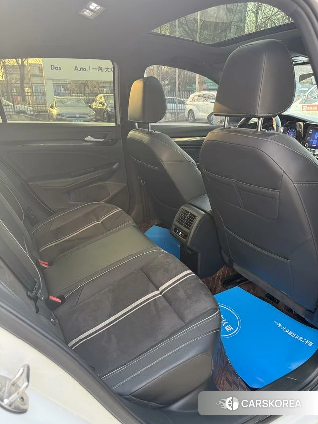 Volkswagen Golf id 4271650 из Китая 31