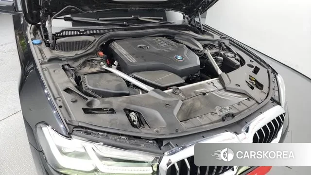 BMW 5 Series (G30) id 3037798 из Кореи 16