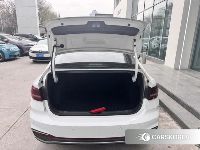 Volkswagen Lavida 2024 Белый из Китая, фото 6