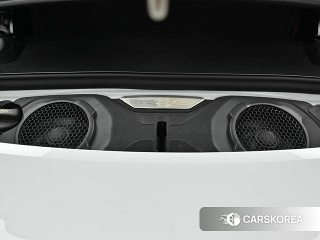 Porsche 911(992) id 3940263 из Кореи 16