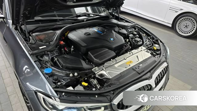 BMW 3 Series (G20) id 4179688 из Кореи 16