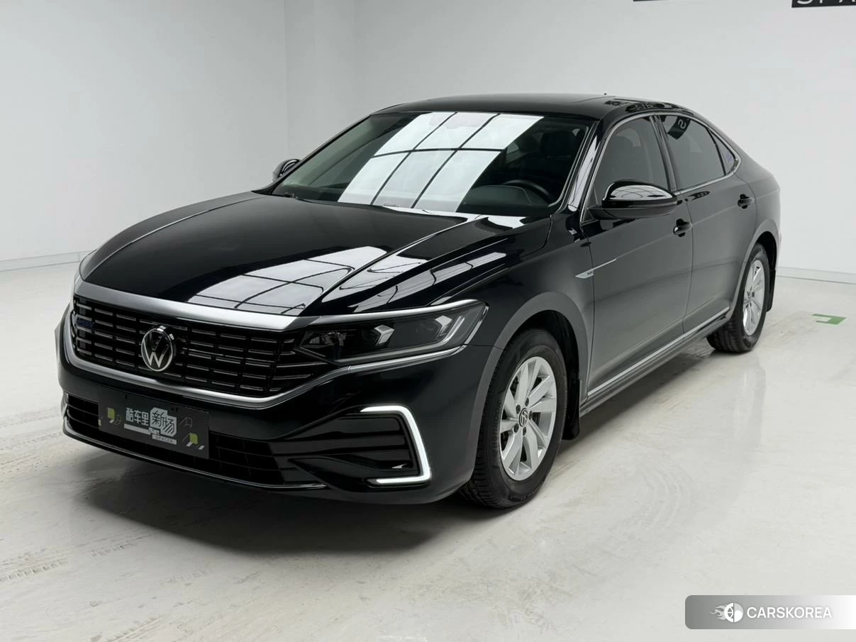 Volkswagen Passat PHEV id 4420765 из Китая 14