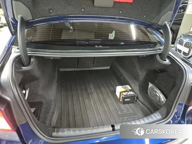 BMW 5 Series (G30) id 3570742 из Кореи 16