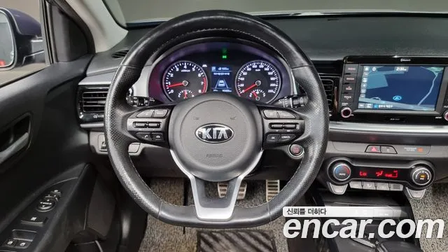 Kia Stonic id 2548622 из Кореи 16