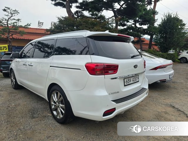 Kia The New Carnival id 4849854 из Кореи 13