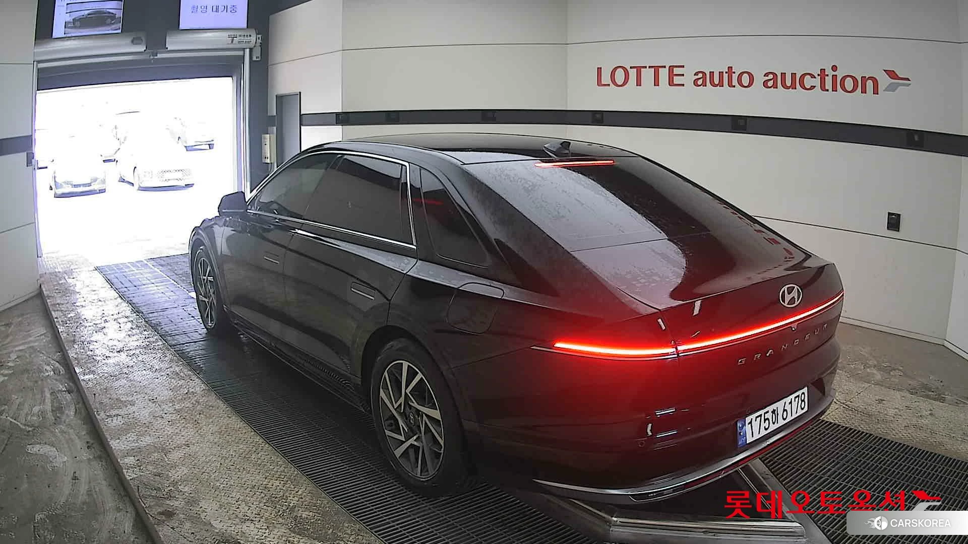 Hyundai Grandeur Hybrid id 3888320 из Кореи 33