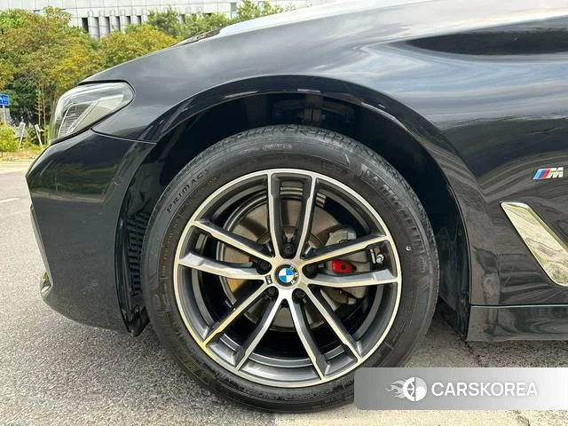 BMW 5 series 2021 Черный из Китая, фото 6
