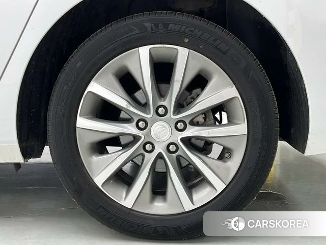 Buick GL6 id 4212471 из Китая 16