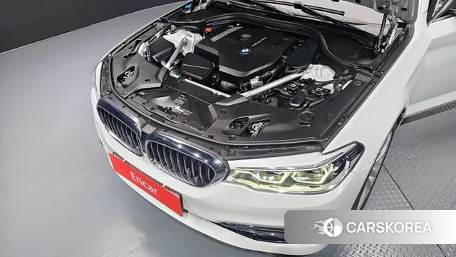 BMW 5 Series (G30) id 3778756 из Кореи 16