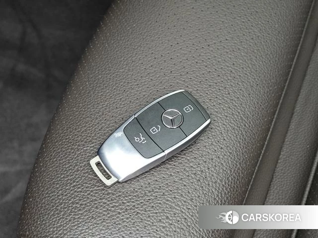 Mercedes-Benz GLC id 4272174 из Китая 16