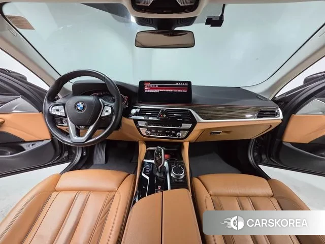 BMW 5 Series (G30) id 3340494 из Кореи 16