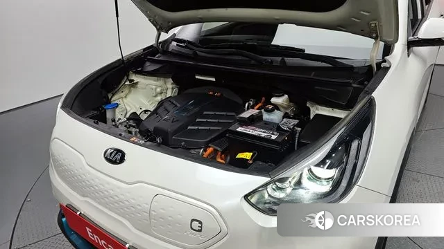 Kia Niro EV id 3209370 из Кореи 16
