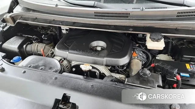 Hyundai The New Grand Starex id 3563224 из Кореи 16