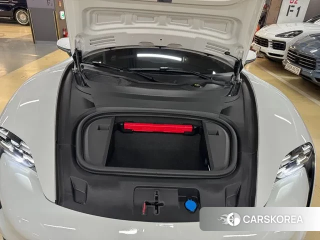 Porsche Taycan id 3644607 из Кореи 16