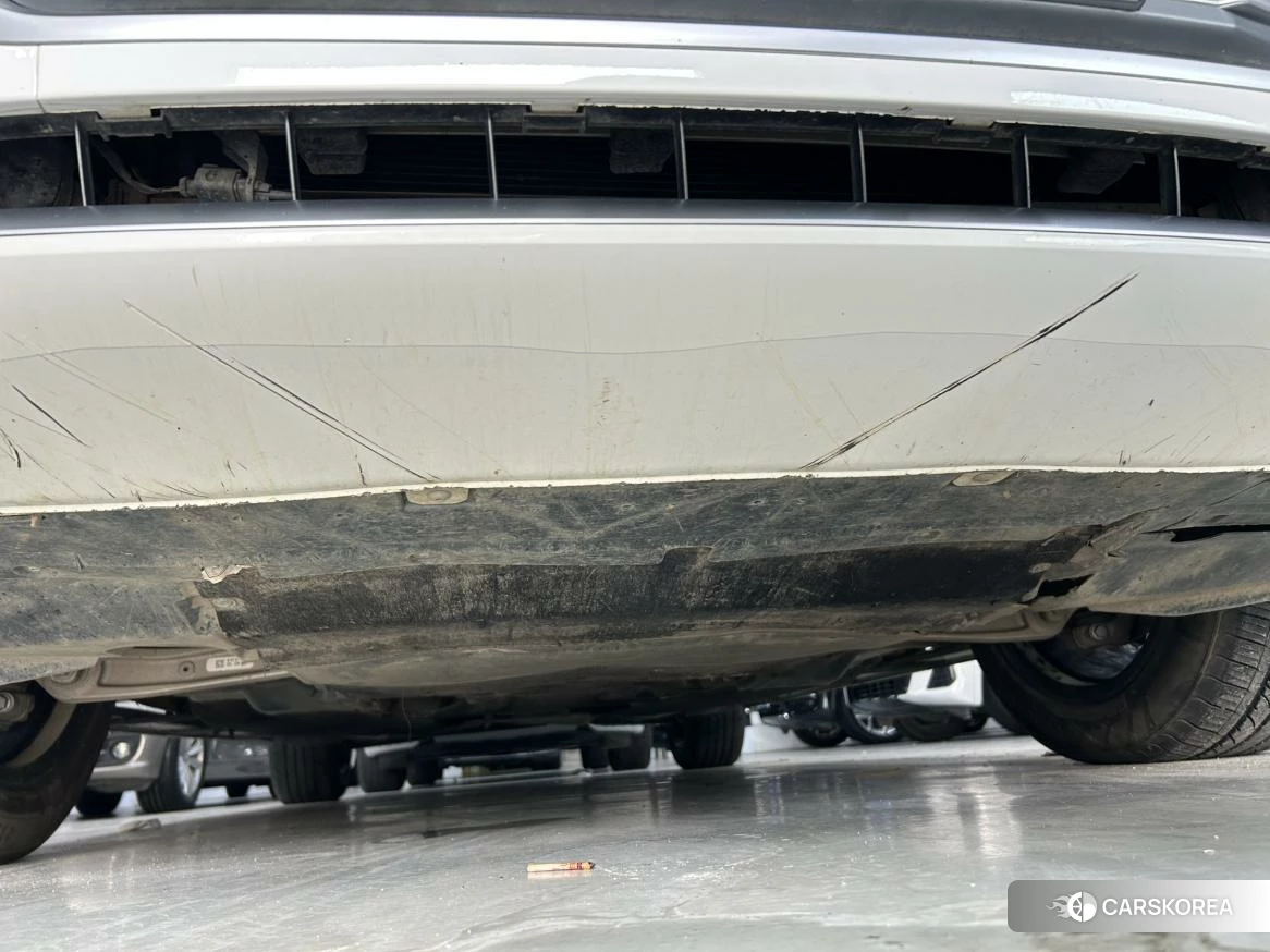 Audi Q5L id 4498709 из Китая 17