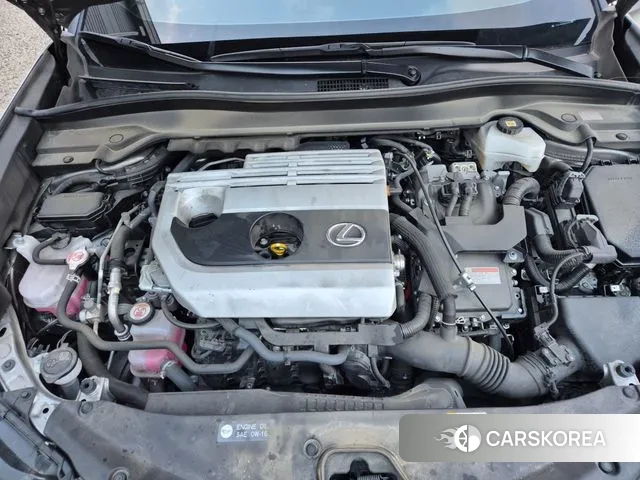 Lexus UX250h id 3415875 из Кореи 16