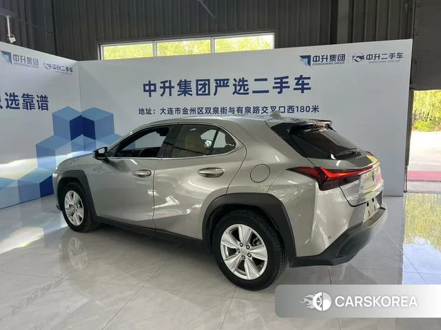 Lexus UX id 4353268 из Китая 19