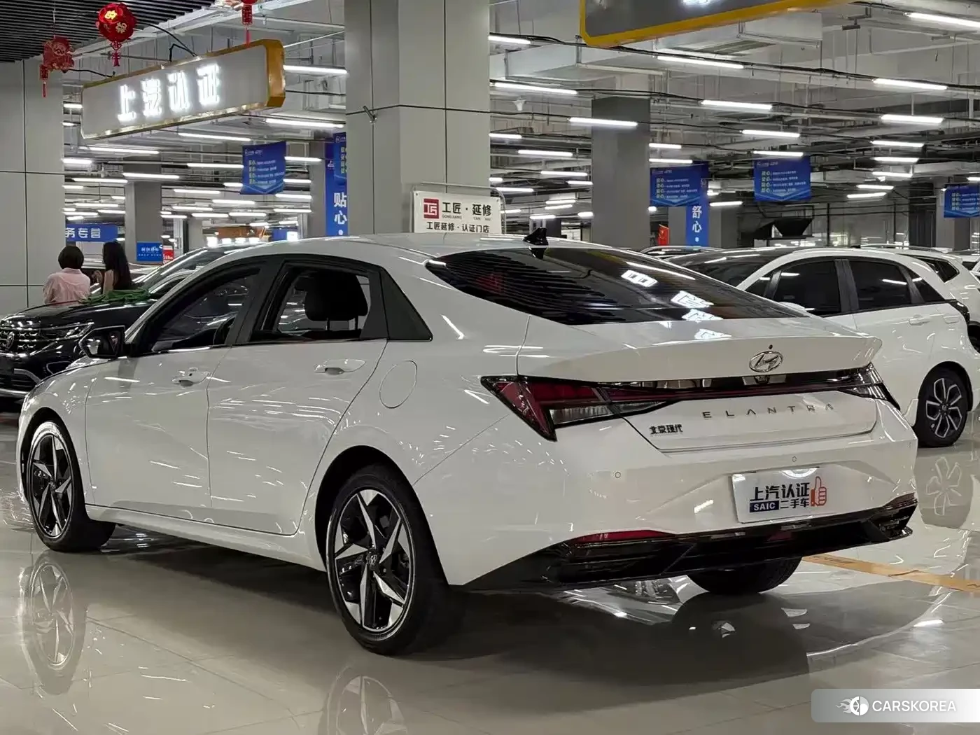 Hyundai Elantra 2023 Белый из Китая, фото 6