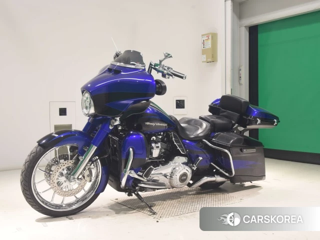 Harley-Davidson Street Glide FLHXSE1800 CVO 2017 из Японии